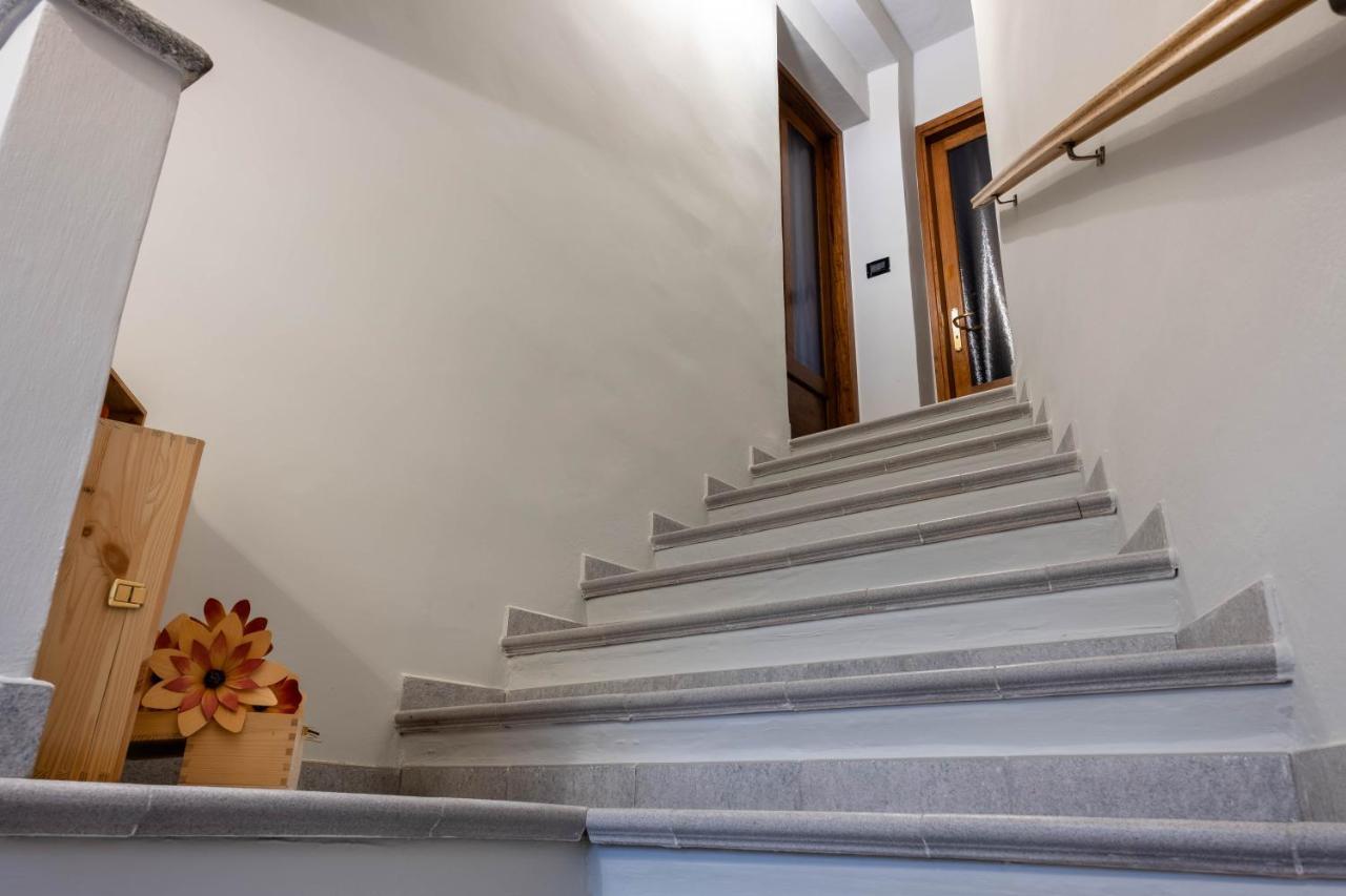 Alla Torre - Nel Cuore Del Borgo Storico Castagnole delle Lanze Eksteriør billede