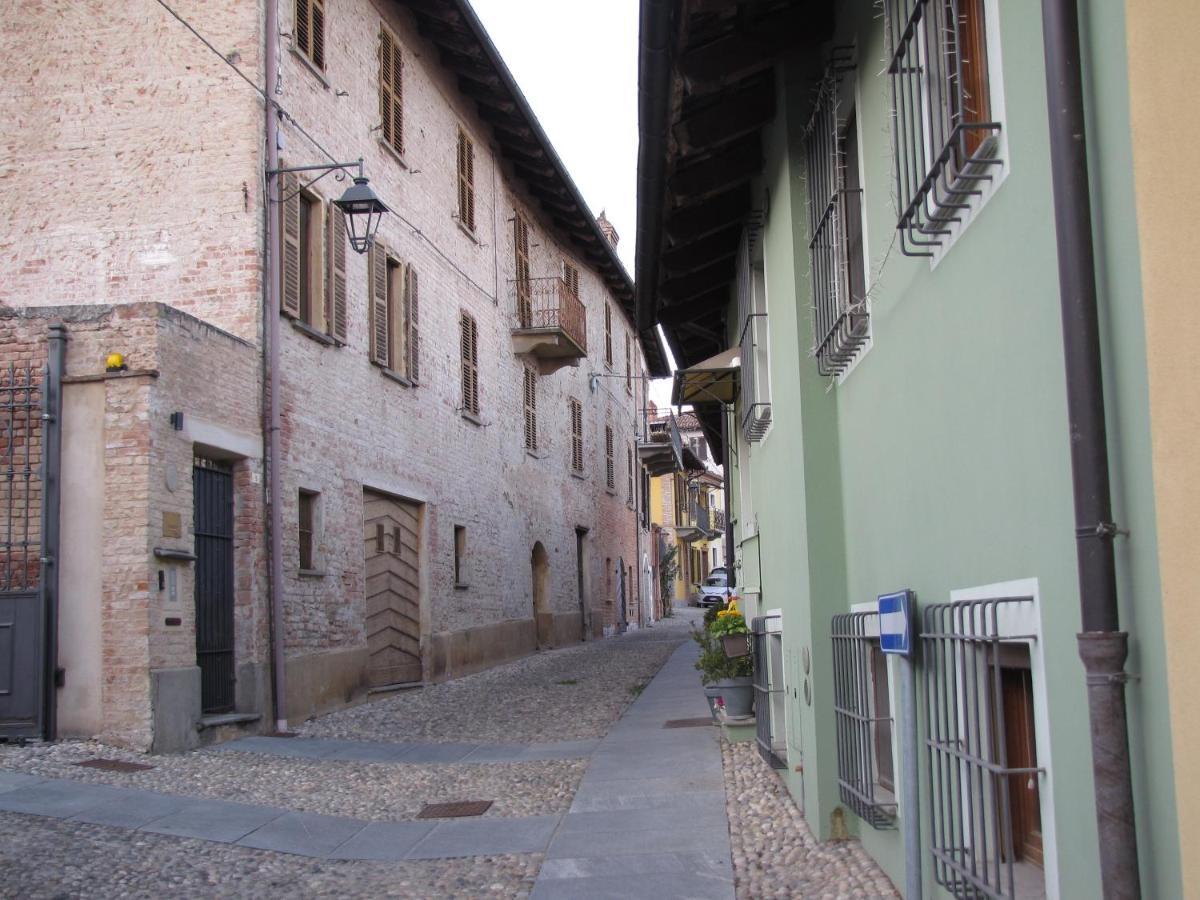 Alla Torre - Nel Cuore Del Borgo Storico Castagnole delle Lanze Eksteriør billede
